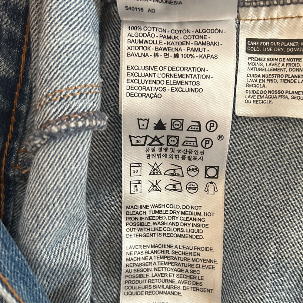 Levi's Blue Jean Jacket with Colorful Embroidery - Picture 10 of 10